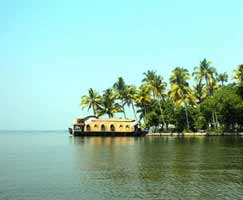 Varkala Honeymoon Tour Package